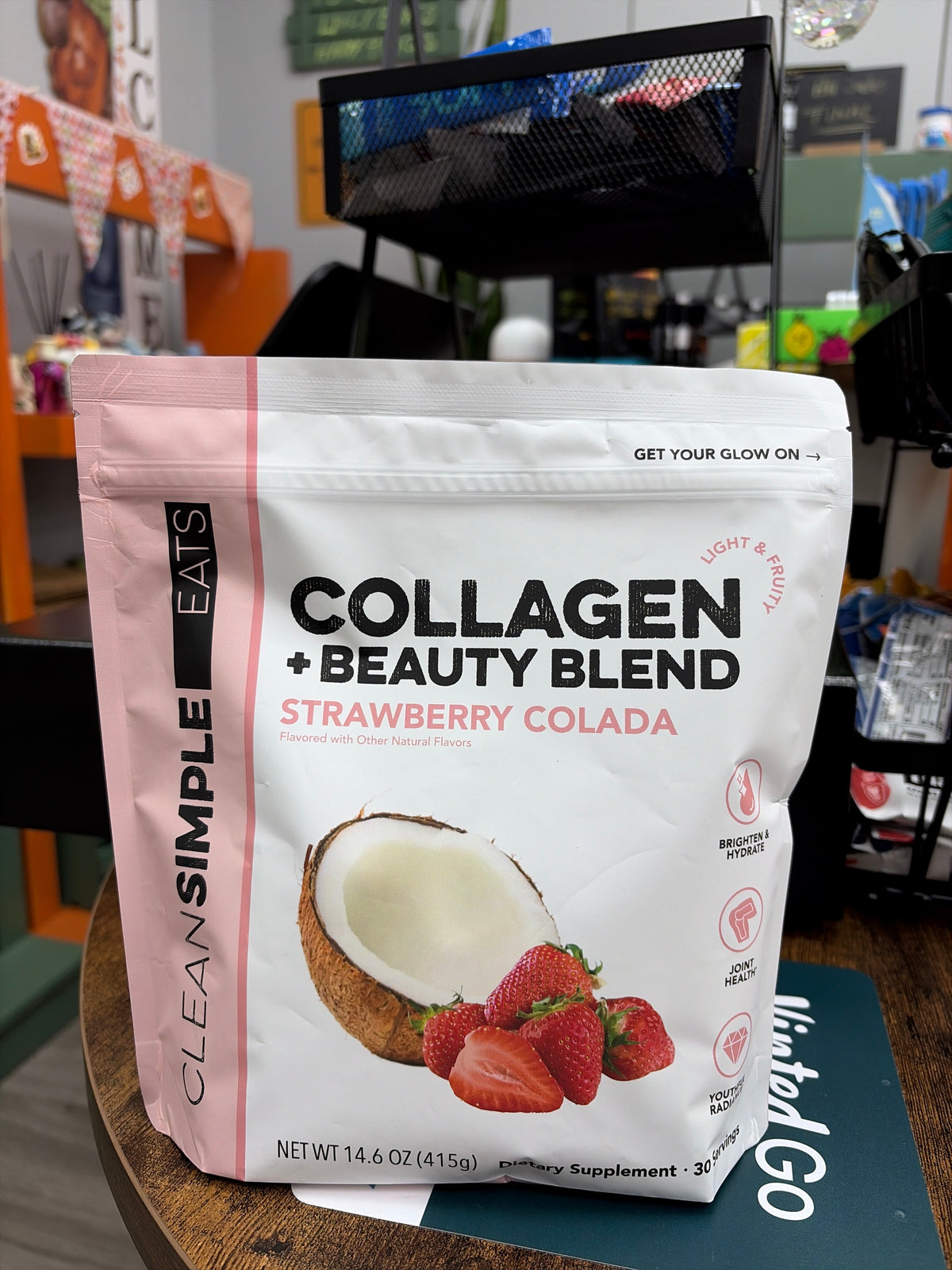 CleanSimple Eats Collagen+Beauty Blend Strawberry Colada(30 Servings)